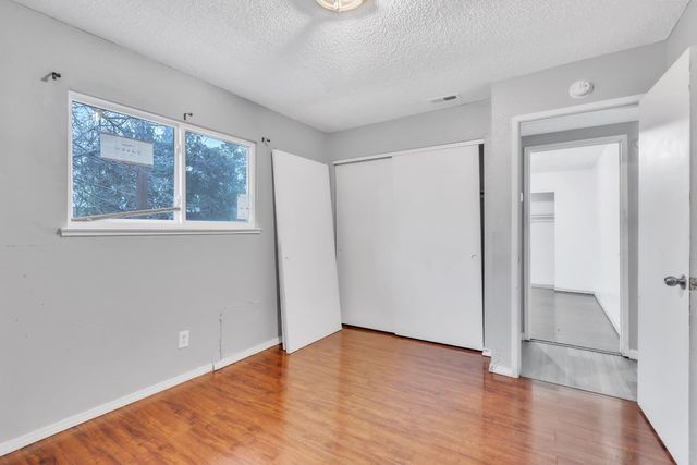 718 Castle Oaks Dr, Stockton, CA 95210