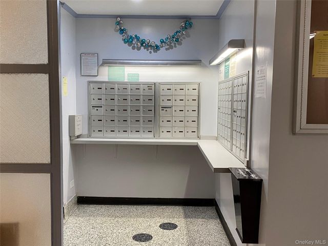 143-43 41st Avenue 5C, Flushing, NY 11355