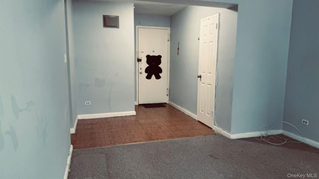 143-43 41st Avenue 5C, Flushing, NY 11355