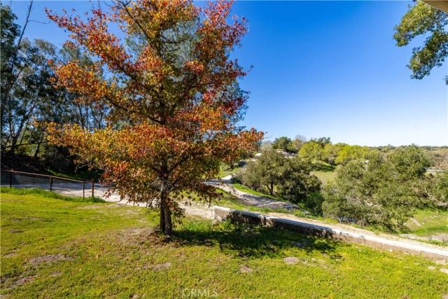 9101 La Paz, Atascadero, CA 93422