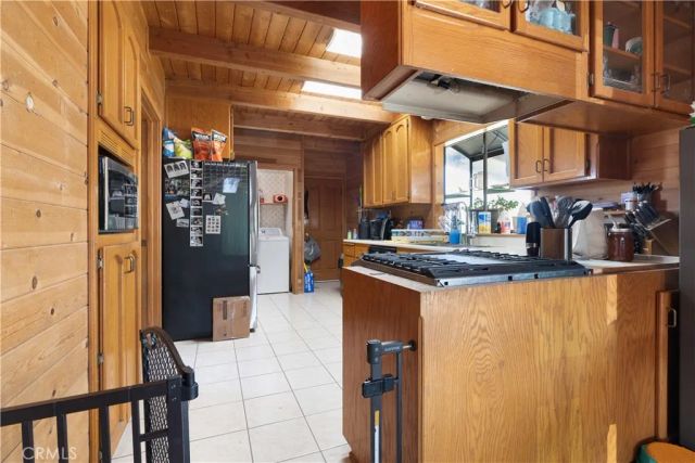 9101 La Paz, Atascadero, CA 93422