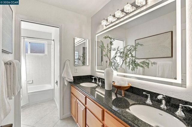 430 Woodbine Ln, Danville, CA 94526