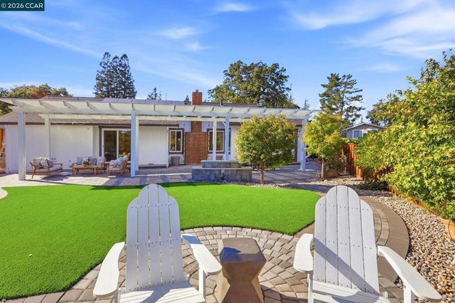 430 Woodbine Ln, Danville, CA 94526