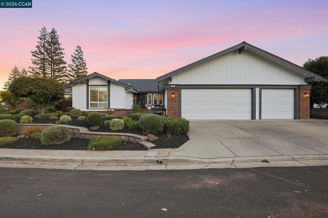 430 Woodbine Ln, Danville, CA 94526
