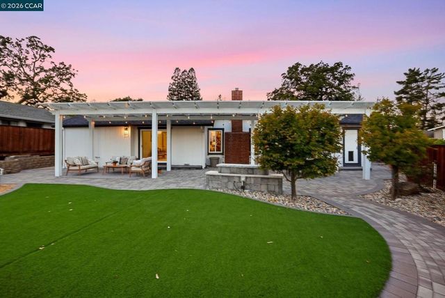430 Woodbine Ln, Danville, CA 94526