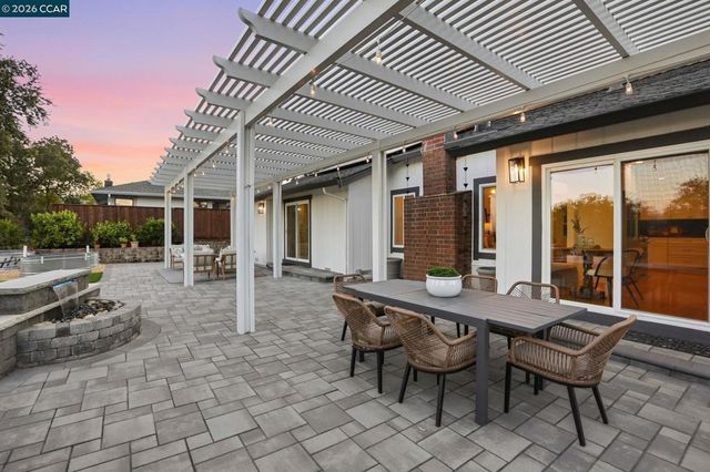 430 Woodbine Ln, Danville, CA 94526