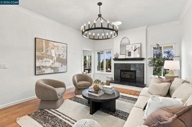 430 Woodbine Ln, Danville, CA 94526
