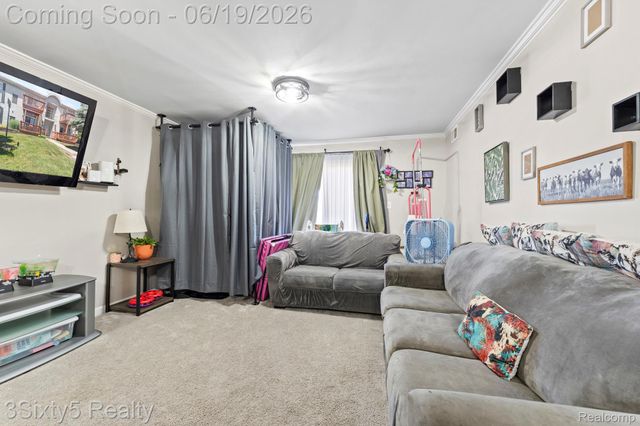 1754 Fort Street, Trenton, MI 48183