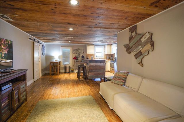 4003 Panola Drive, Galveston, TX 77554