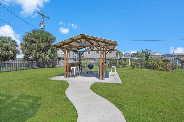 4003 Panola Drive, Galveston, TX 77554