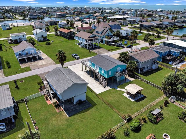 4003 Panola Drive, Galveston, TX 77554