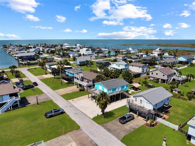 4003 Panola Drive, Galveston, TX 77554