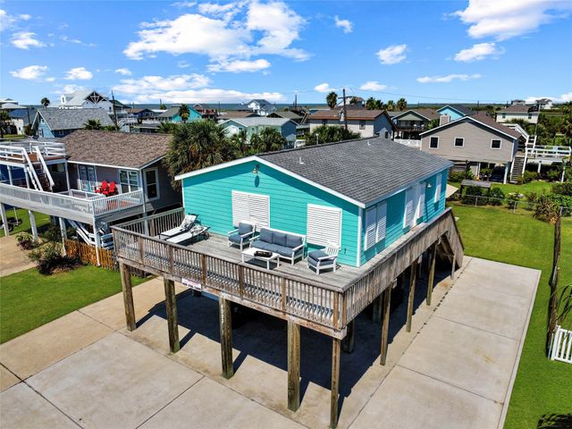 4003 Panola Drive, Galveston, TX 77554