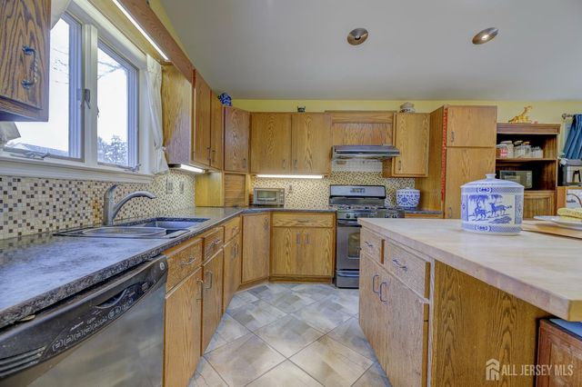 240 New York Avenue, New Brunswick, NJ 08901