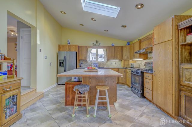 240 New York Avenue, New Brunswick, NJ 08901