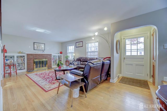 240 New York Avenue, New Brunswick, NJ 08901