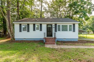 8490 Dell Ray Dr, Mechanicsville, VA 23116