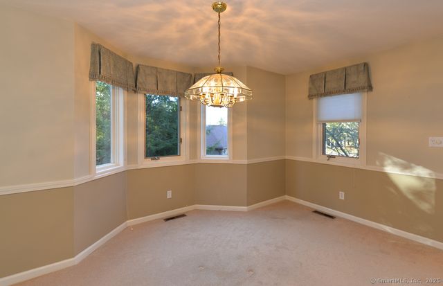 35 Far View Commons 35, Southbury, CT 06488
