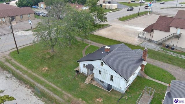 619 S Wilson Rd, Radcliff, KY 40160