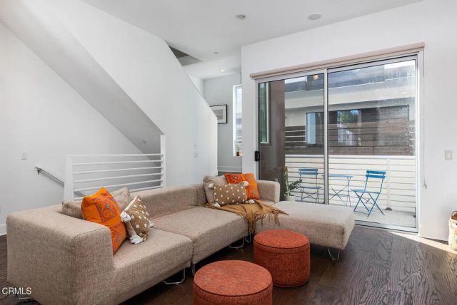 1847 Silent Era Drive, Los Angeles, CA 90026