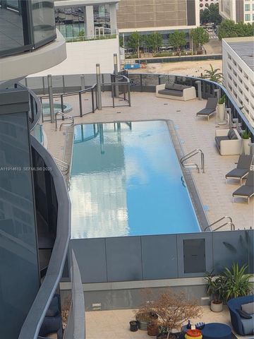 1000 Brickell Plz 2101, Miami, FL 33131