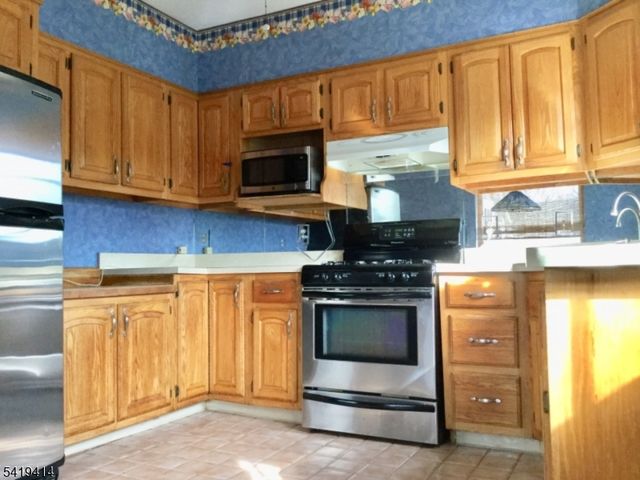 12 Sorman Ter, Randolph Twp., NJ 07869