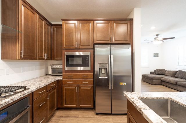10549 Tenor Way, Elk Grove, CA 95757
