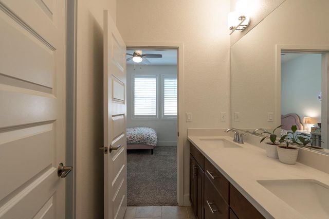 10549 Tenor Way, Elk Grove, CA 95757