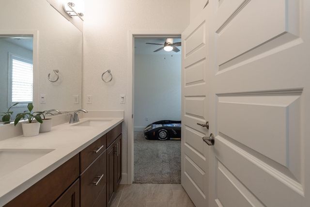 10549 Tenor Way, Elk Grove, CA 95757