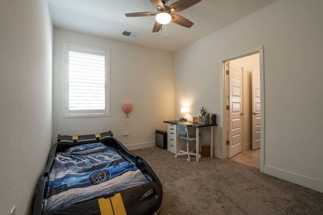 10549 Tenor Way, Elk Grove, CA 95757