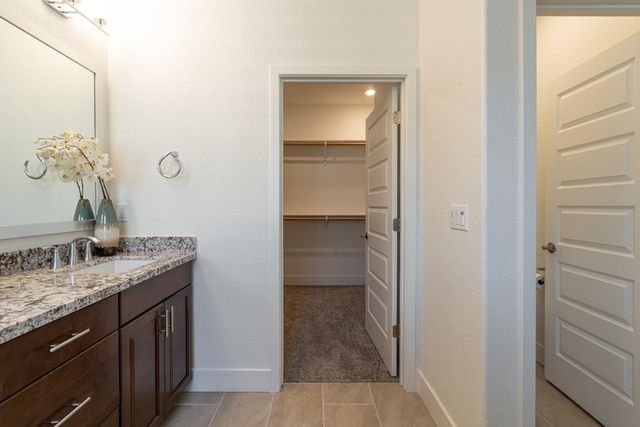 10549 Tenor Way, Elk Grove, CA 95757
