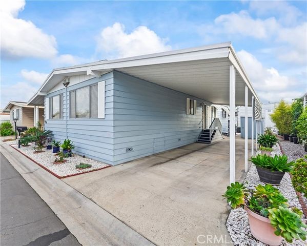10200 Bolsa 69, Westminster, CA 92683