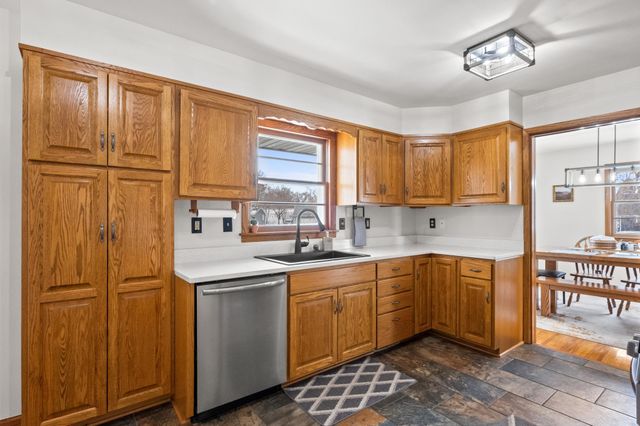 302 Fingal Drive, Alexandria, MN 56308