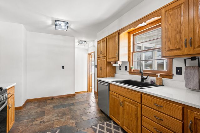 302 Fingal Drive, Alexandria, MN 56308