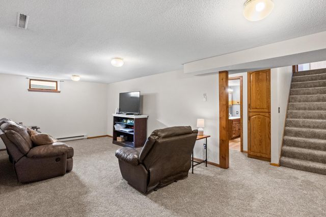 302 Fingal Drive, Alexandria, MN 56308