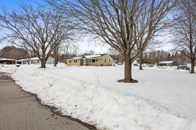 302 Fingal Drive, Alexandria, MN 56308