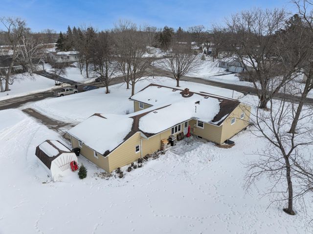 302 Fingal Drive, Alexandria, MN 56308