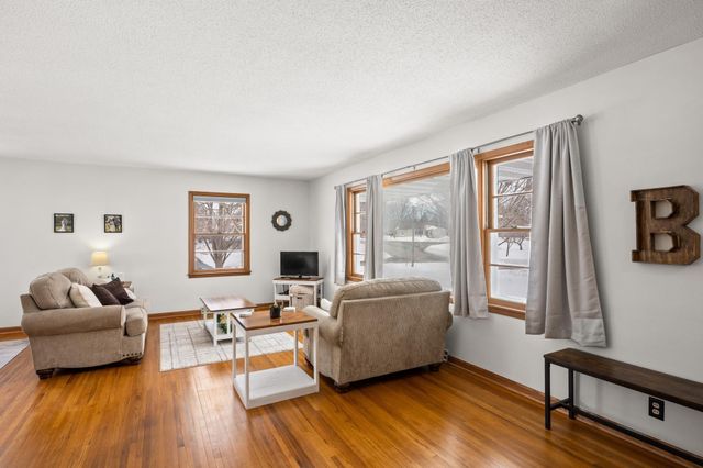 302 Fingal Drive, Alexandria, MN 56308