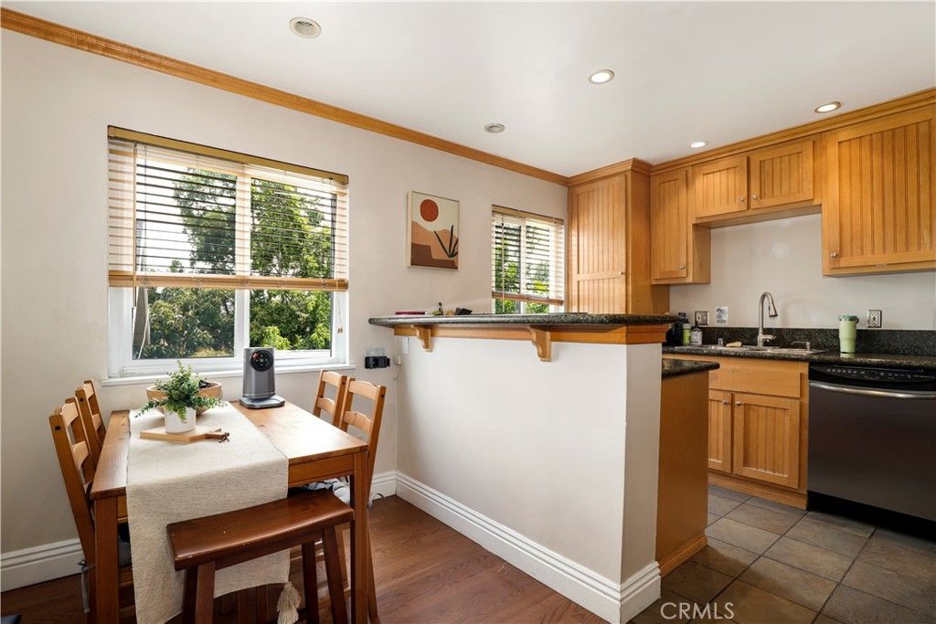 property-img