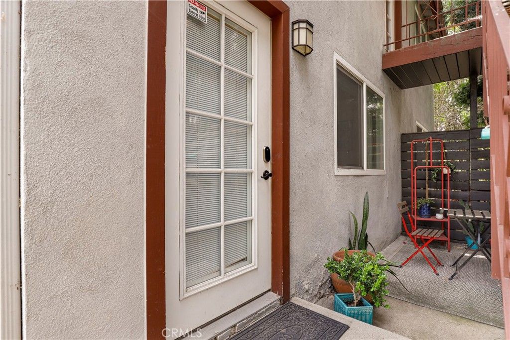property-img