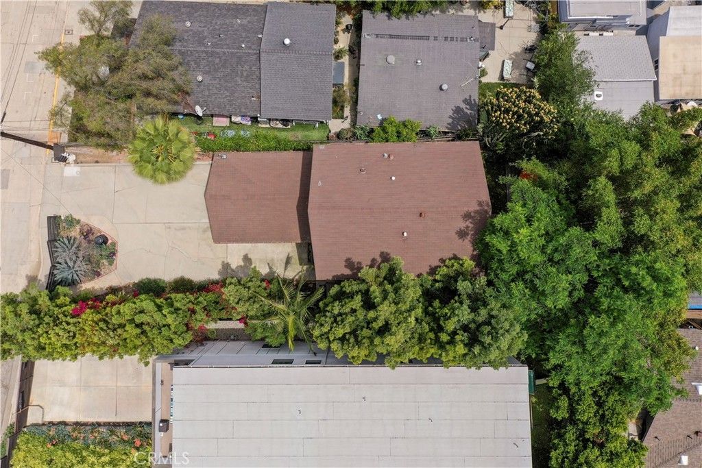 property-img