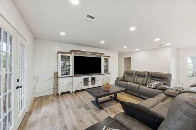 5844 Fm 949 Road, Sealy, TX 77418