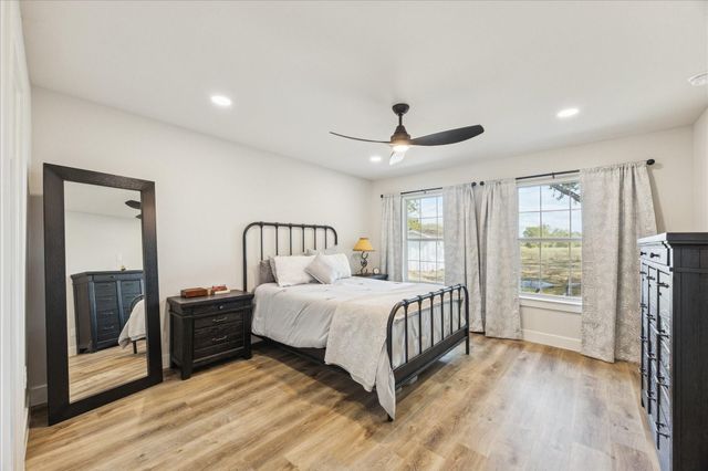 5844 Fm 949 Road, Sealy, TX 77418