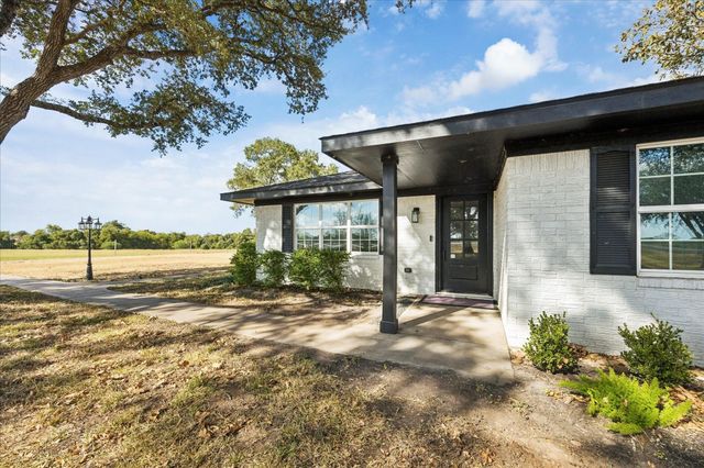 5844 Fm 949 Road, Sealy, TX 77418