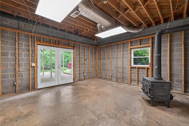 6882 Cowan Mill Rd, Winston, GA 30187