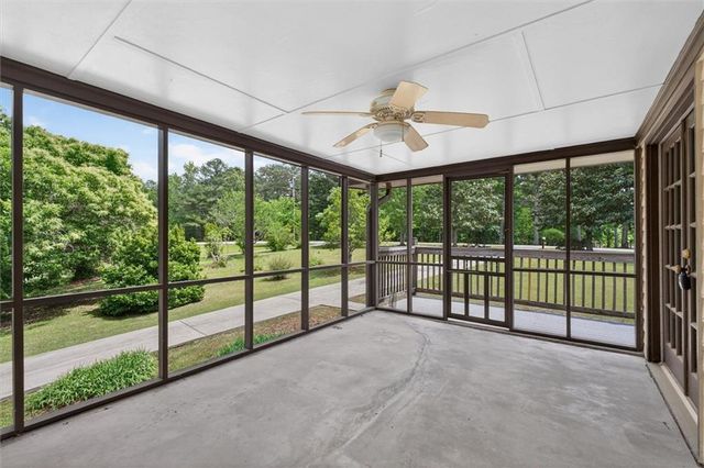 6882 Cowan Mill Rd, Winston, GA 30187