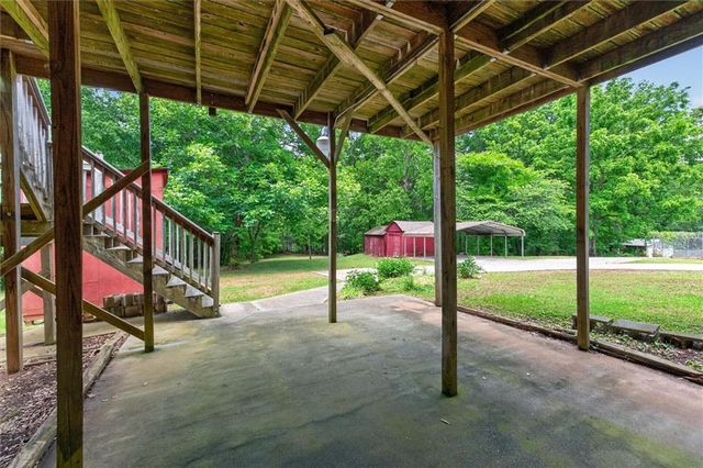 6882 Cowan Mill Rd, Winston, GA 30187