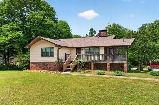 6882 Cowan Mill Rd, Winston, GA 30187