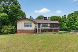 6882 Cowan Mill Rd, Winston, GA 30187