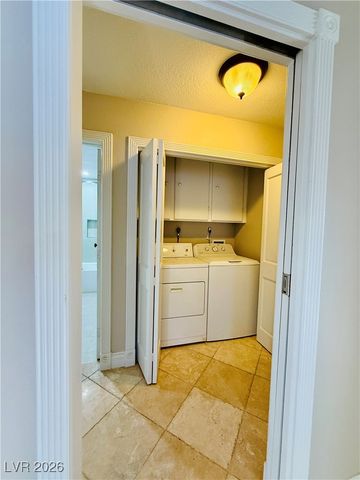 3416 Calle Del Torre, Las Vegas, NV 89102